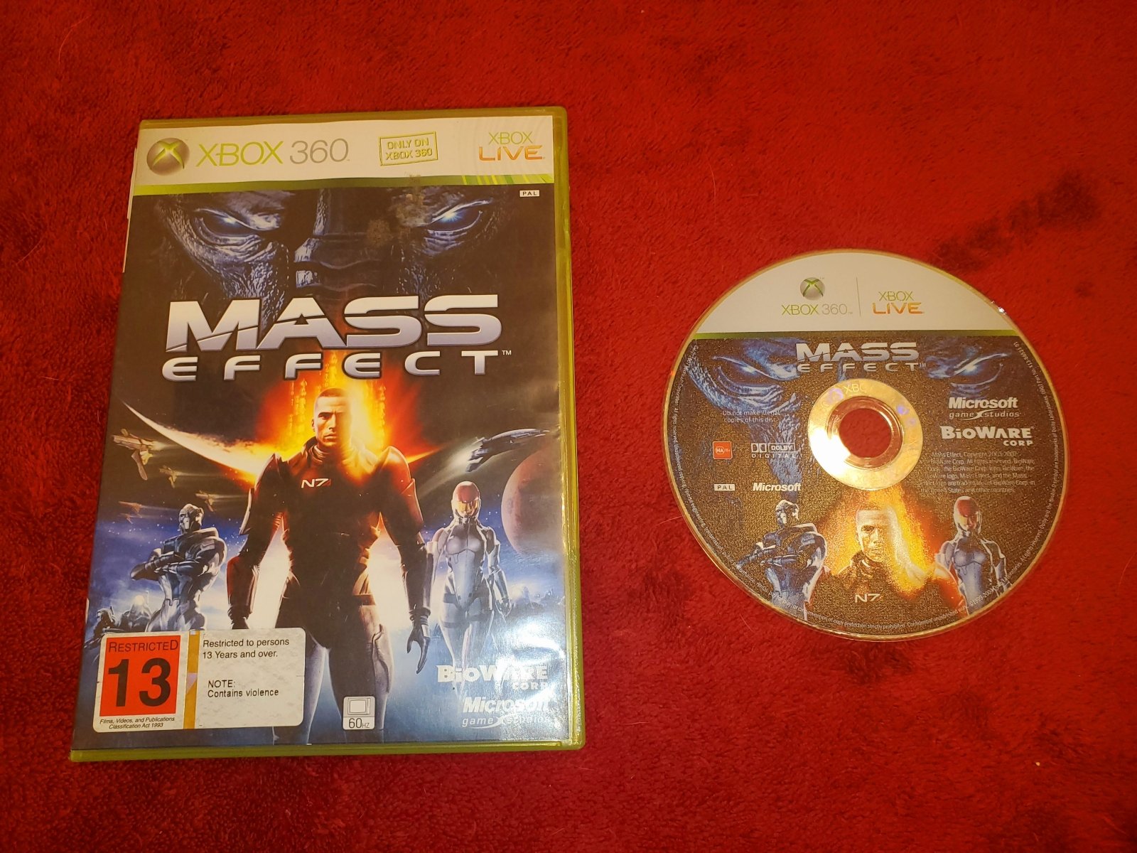 Mass Effect - 8.5/10! XBOX360 Game - Xbox 360, Games, Action and adventure - Level Up Gaming NZ