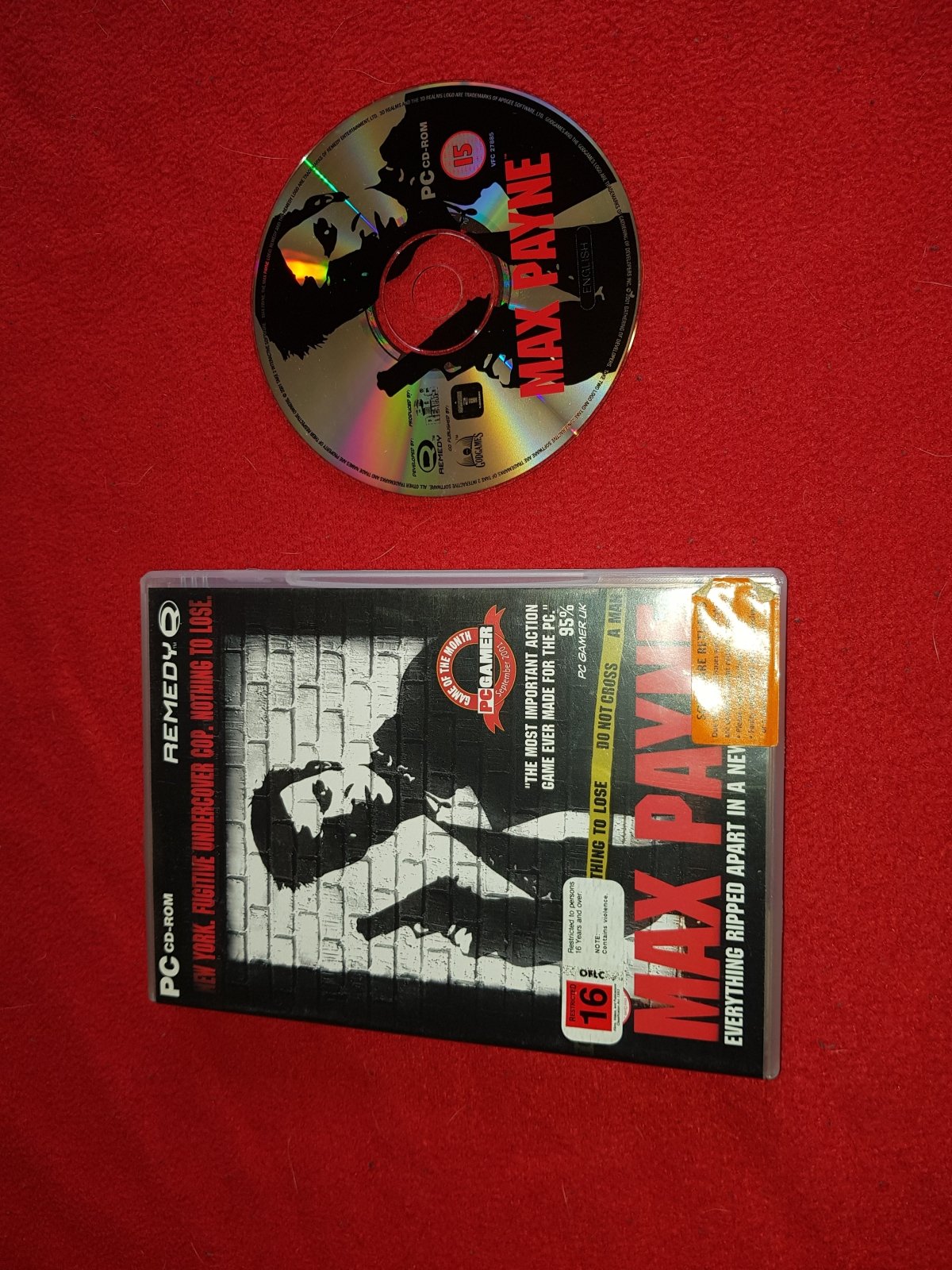 Max Payne - 9.2/10! PC Game - PC games, Action and adventure - Level Up Gaming NZ