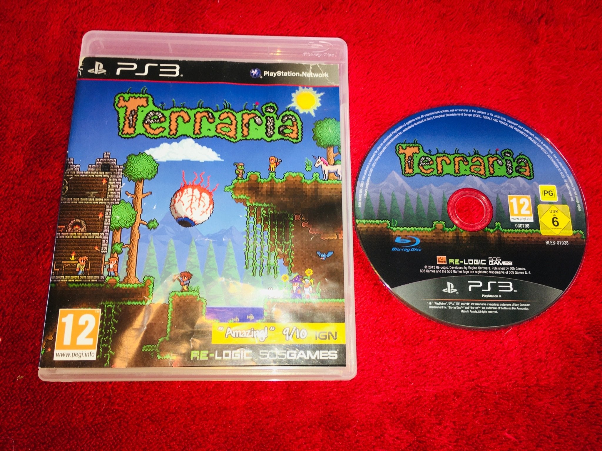 Terraria - 9/10! PS3 Game - PlayStation 3, Games, Action and adventure - Level Up Gaming NZ