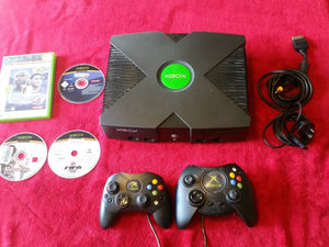 XBOX Console + 2 Controllers + Games *